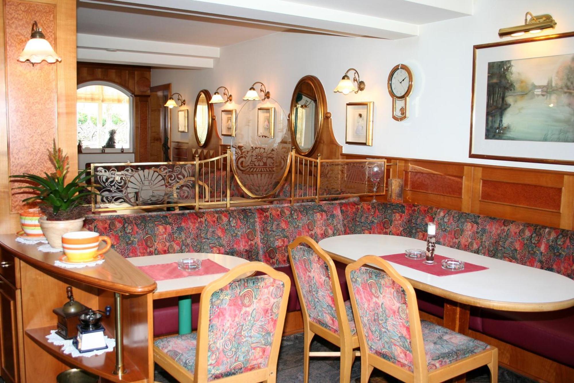 Hotel Cafe Lorenz Хоэнемс Экстерьер фото