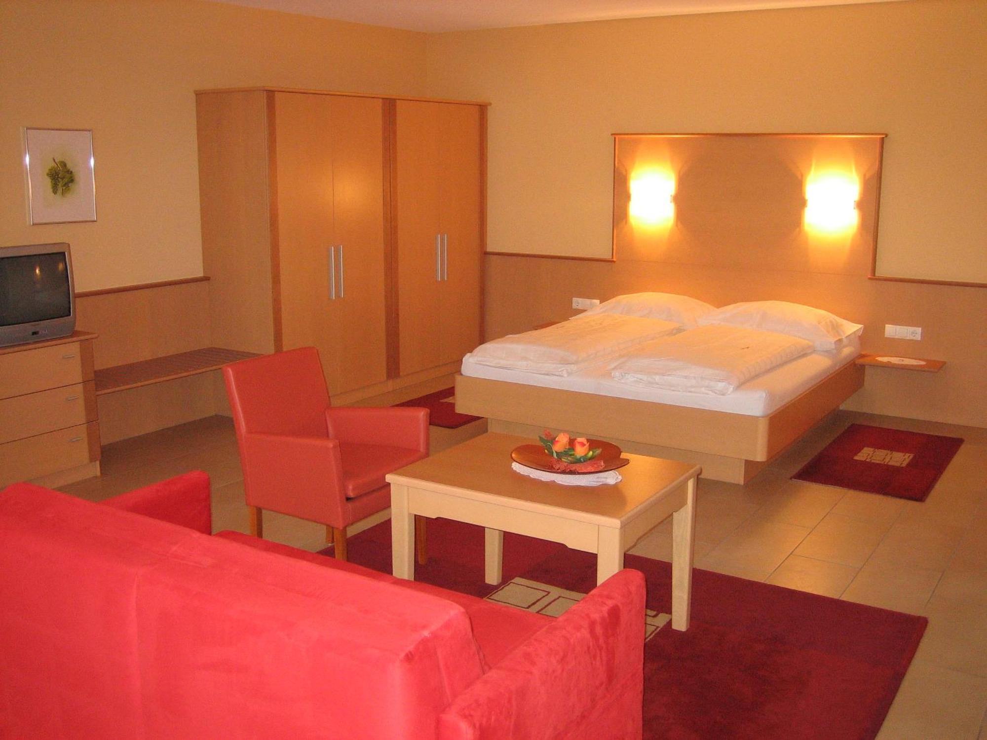 Hotel Cafe Lorenz Хоэнемс Экстерьер фото